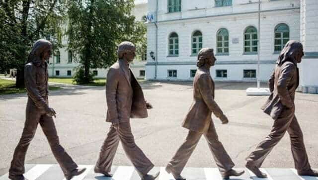 Les Beatles à l'honneur à Tomsk #beatles #tomsk #siberie #abbeyroad