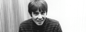 Le film des Beatles A Hard Day's Night a inspiré les créateurs de la sitcom The Monkees. Davy Jones a un jour rejeté l'idée que les Monkees étaient similaires à A Hard Day's Night. D'un autre côté, Jones a déclaré un jour qu'une scène des Monkees était directement tirée de A Hard Day's Night.