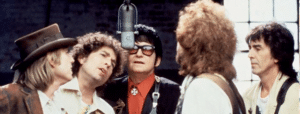 George Harrison chérissait son groupe, les Traveling Wilburys, parce qu'il n'y avait aucune obligation. L'objectif du supergroupe, composé des bons amis de George, Tom Petty, Jeff Lynne, Bob Dylan et Roy Orbison, était de s'amuser et de voir ce qui se passait.