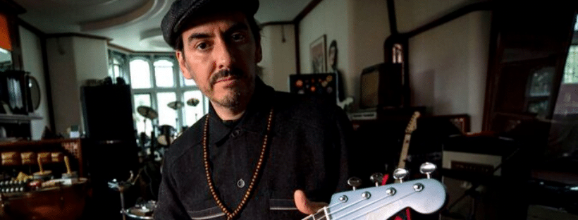 Selon le livre George Harrison on George Harrison : Interviews and Encounters, le Beatle discret a évoqué la relation de Dhani avec les chansons des Beatles. "Je ne l'ai jamais fait s'asseoir consciemment et lui ai dit : "Écoute, voici les vieux disques des Beatles", mais il les a captés parce que quand il avait environ quatre ou cinq ans, Yellow Submarine - il y a une tranche d'âge qui aime Yellow Submarine", a déclaré George. "Les enfants le regardent, et ils le regardent tous les soirs pendant environ trois mois, puis ils l'oublient."