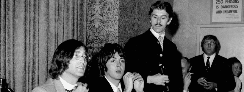 Dans le deuxième épisode du nouveau documentaire de Peter Jackson sur les Beatles, Get Back, alors que le groupe répète "Let It Be", un homme impeccablement vêtu, aux cheveux gominés, se glisse dans le studio tandis que John Lennon lève les yeux et chante, sur l'air de la chanson naissante : "Ah, à la santé de Robert Fraser". Le film identifie ensuite le visiteur, dans un texte en bas de l'écran, comme n'étant autre que le "marchand d'art Robert Fraser".