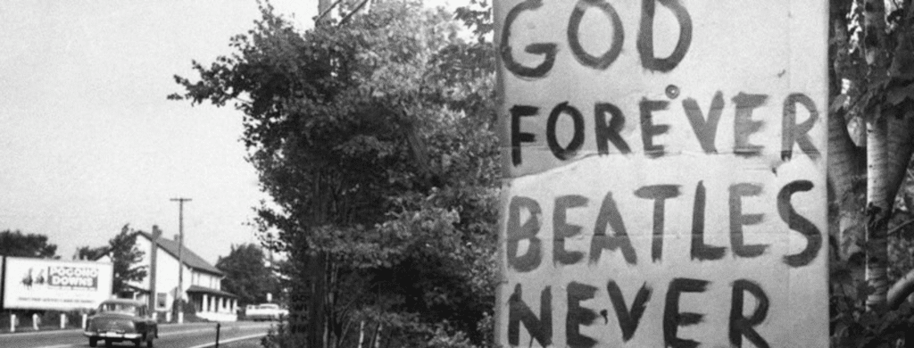 Les Beatles contre le Ku Klux Klan : Comment cela a changé le groupe à jamais