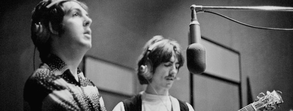 L'une des nombreuses choses à admirer chez les Beatles est leur éthique de travail prolifique. En l'espace de huit ans, les quatre gars de Liverpool ont sorti 12 albums studio complets. Si l'on ajoute à cela le EP Magical Mystery Tour, les collections Past Masters, les albums Anthology et d'autres sorties diverses, les Beatles ont écrit et enregistré plus de 300 chansons en tant que groupe.