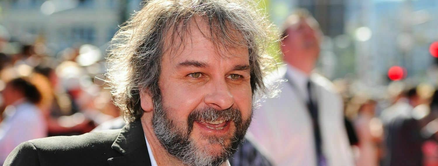 La plupart des gens peuvent se souvenir de la première fois qu'ils ont entendu les Beatles. Cependant, pour le réalisateur Peter Jackson, c'est un peu plus compliqué. Jackson vient de sortir un nouveau documentaire en trois parties, The Beatles : Get Back. Alors, naturellement, beaucoup supposent que le réalisateur est un fan inconditionnel des Beatles depuis son enfance.