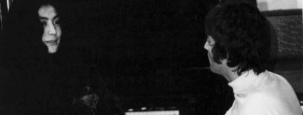 Enregistrement du double blanc par les Beatles