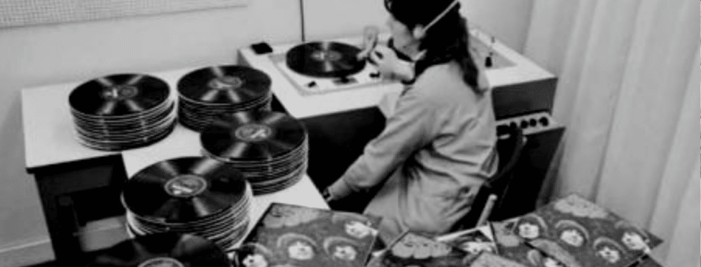 Les secrets de la pochette Rubber Soul