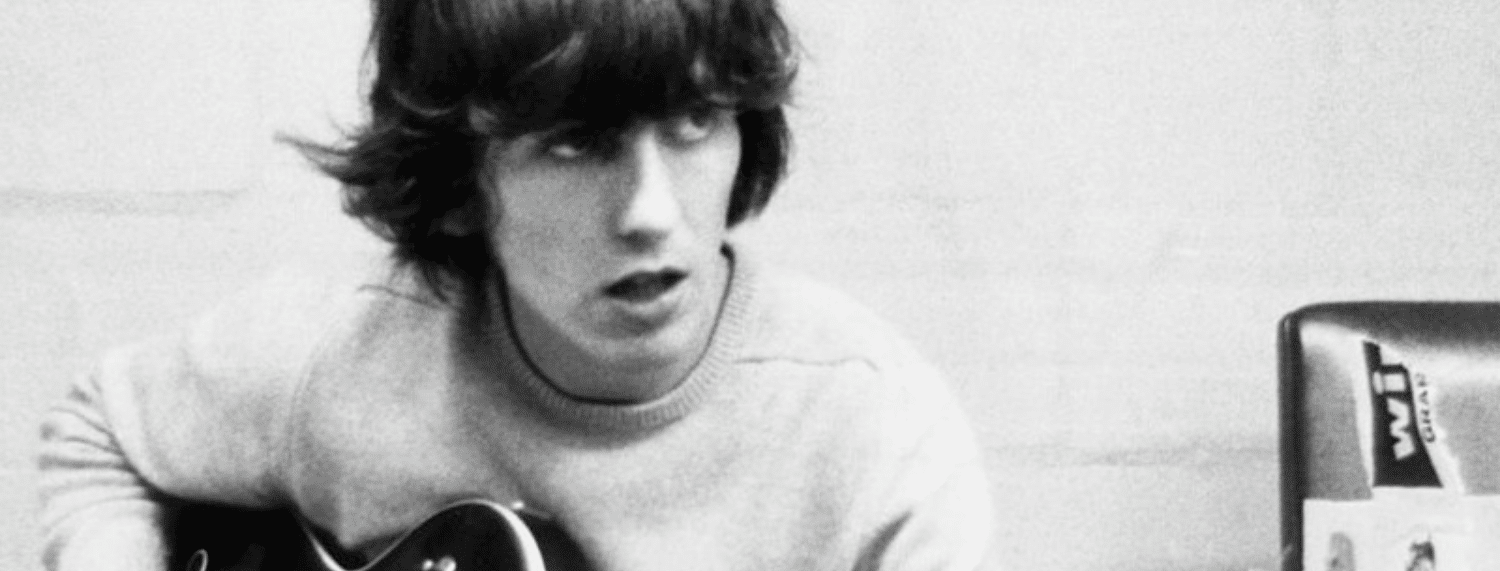 Sa musique a un côté sain et éthéré. Comme il l'a lui-même parfaitement décrit de manière poignante : "Je vais vous dire une chose, c'est qu'une fois que vous en êtes arrivé au point où vous faites les choses pour le bien de la vérité, personne ne peut plus jamais vous toucher parce que vous êtes en harmonie avec une puissance supérieure". Nous avons rassemblé tout cela dans une playlist de toutes les chansons en or qu'il a écrites avec les "Fab Four".