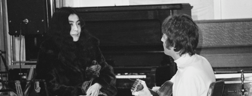 John Lennon et l'écriture de ses chansons avec les beatles