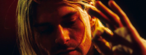 Le producteur de Nirvana, Butch Vig, a récemment repris le compte Twitter officiel de Nirvana pour la soirée d'écoute de "Nevermind". Vig a dévoilé comment il a utilisé l'exemple de John Lennon, des Beatles, pour convaincre Kurt Cobain d'utiliser le double chant dans "Come As You Are".