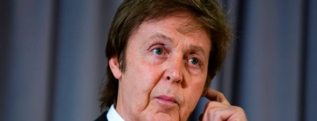 McCartney a dit à Clarke qu'il aimait son travail sur son matériel, comme elle l'a expliqué : "Il disait qu'il aimait les voix de fond [du remix] - j'ai dit : 'J'ai fait ça, Paul' - et le solo de guitare : 'C'était moi, Paul ! C'est moi qui ai tout fait, Paul ! C'était un vrai régal."