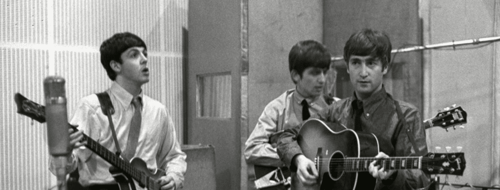 Dans l'arsenal apparemment infini de reprises de rock and roll des Beatles, "Long Tall Sally" occupe une place particulière. L'admiration de Paul McCartney pour Little Richard s'est forgée très tôt dans son association avec John Lennon et George Harrison, et depuis les premiers jours des Quarrymen jusqu'à la dernière chanson du dernier concert des Beatles en 1966, "Long Tall Sally" était un titre incontournable.