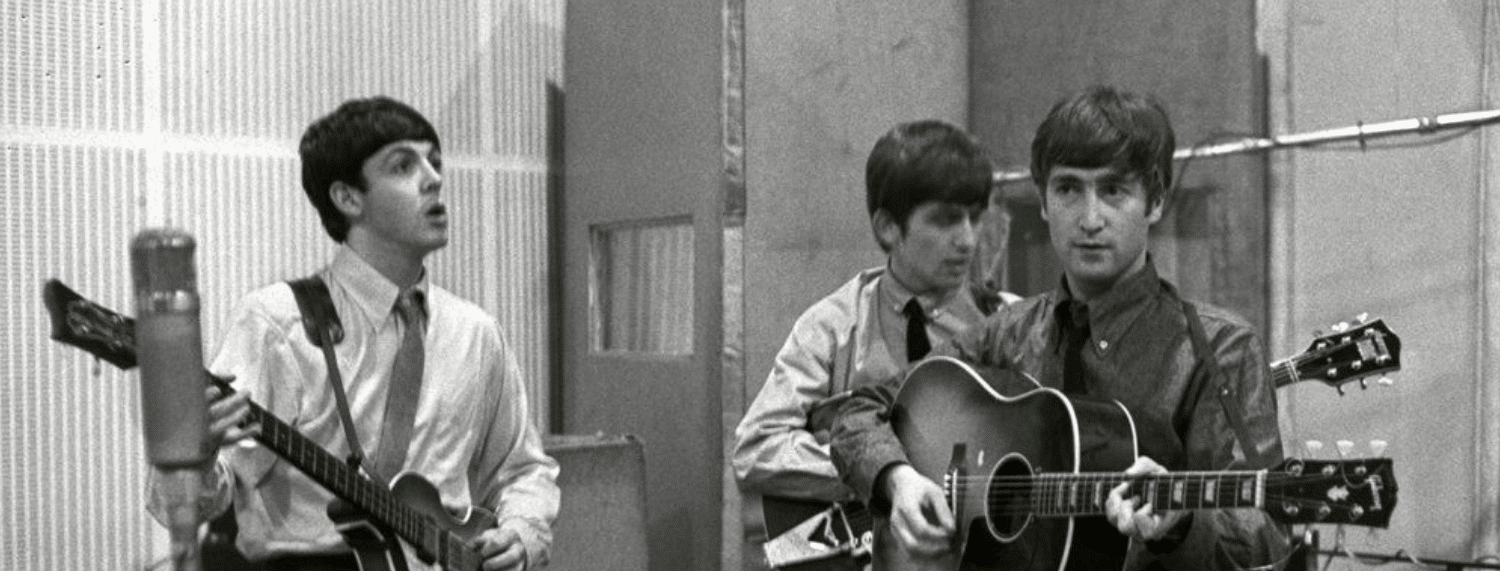 Dans l'arsenal apparemment infini de reprises de rock and roll des Beatles, "Long Tall Sally" occupe une place particulière. L'admiration de Paul McCartney pour Little Richard s'est forgée très tôt dans son association avec John Lennon et George Harrison, et depuis les premiers jours des Quarrymen jusqu'à la dernière chanson du dernier concert des Beatles en 1966, "Long Tall Sally" était un titre incontournable.