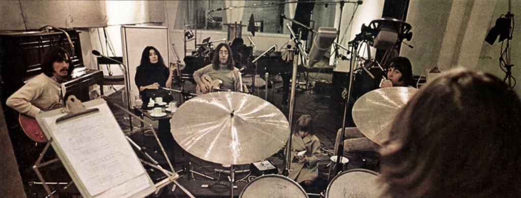 Les Beatles en studio en 1969