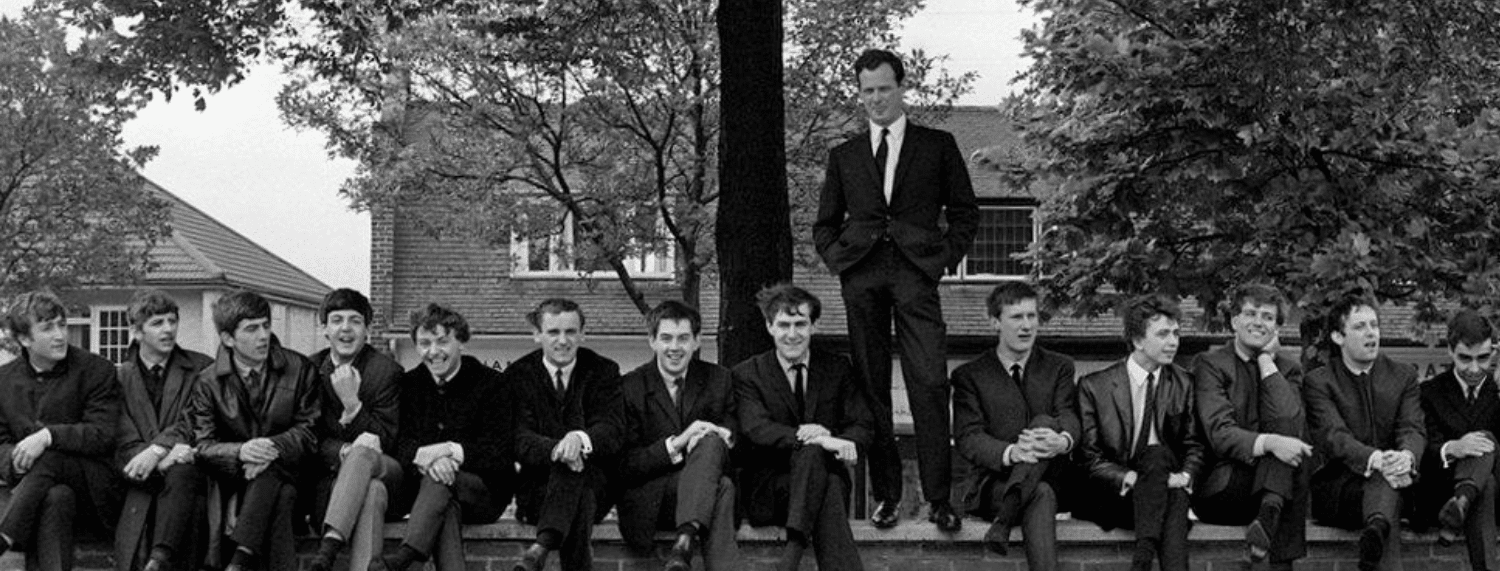 Brian Epstein et son écurie d'artistes, dont les beatles