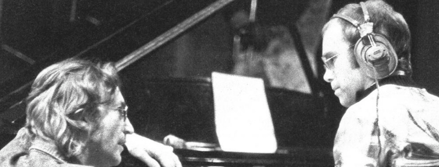 Quand Elton John rejoignait John Lennon sur scène pour un final anthologique Quand Elton John rejoignait John Lennon sur scène pour un final anthologique