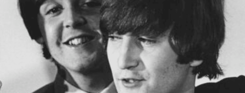 John Lennon a tiré de sa jeunesse pour écrire des chansons avec les beatles