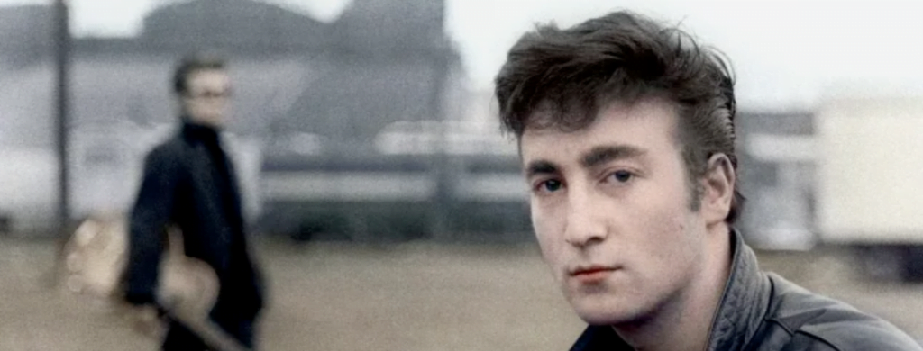 Quelle a été la première chanson composée par John Lennon ?