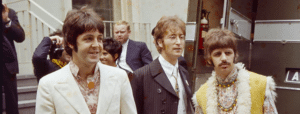 Les beatles à la sortie des studios en 1967
