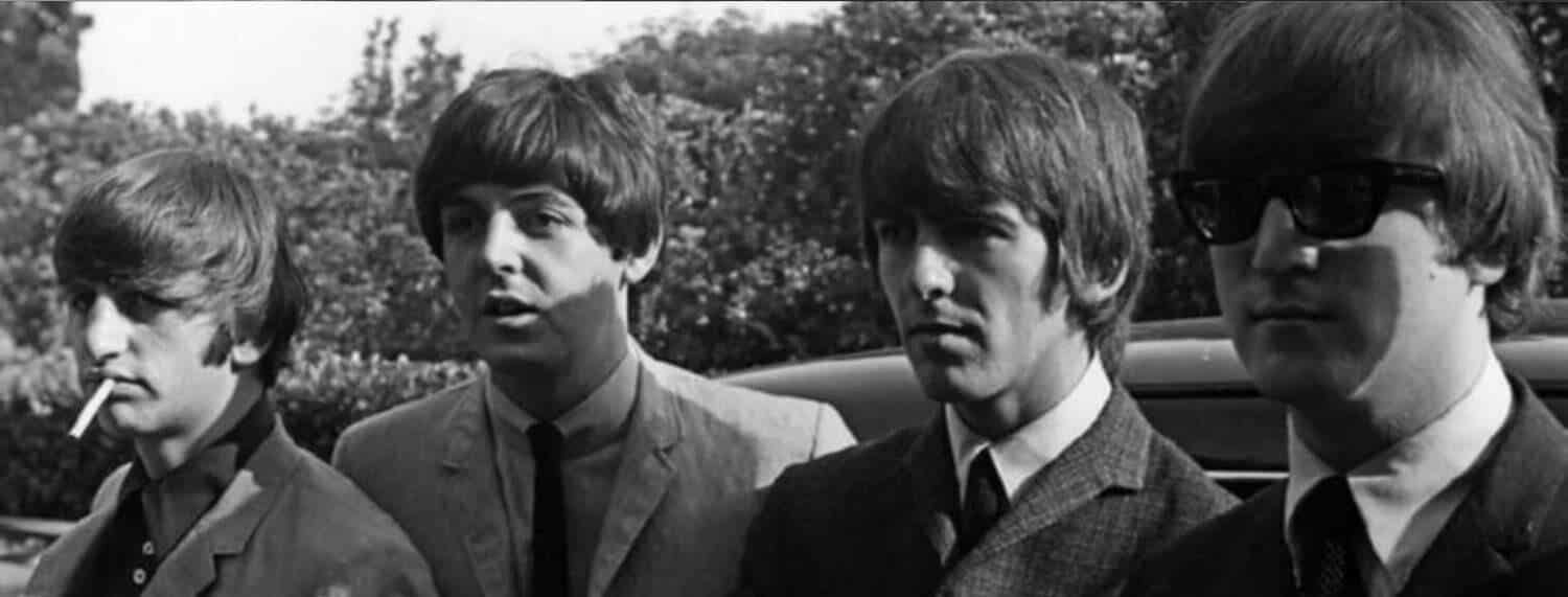 Quels sont les secrets de la pochette de disque Please Please me des Beatles ?