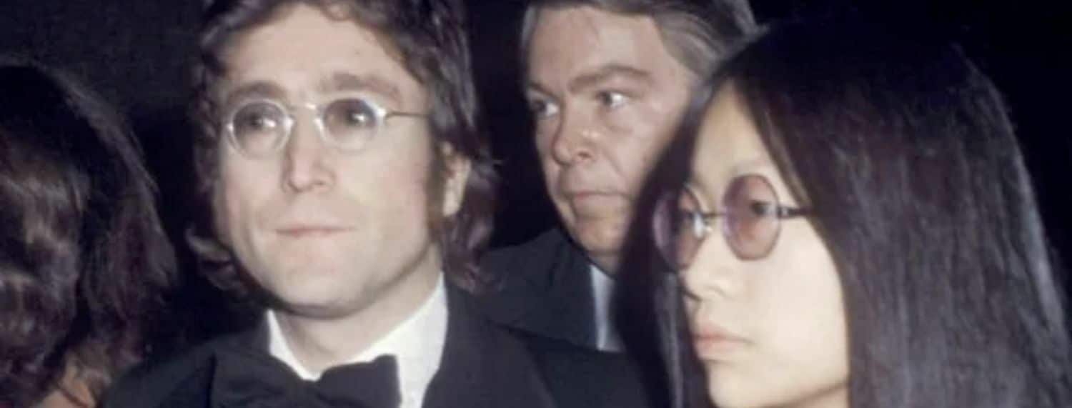 Elton John se souvient de l'histoire d'amour éclair de John Lennon : Elton John se souvient de l'histoire d'amour éclair de John Lennon :