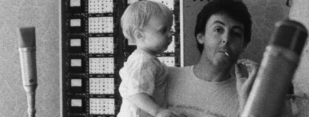 Paul Mccartney amenait-il ses enfant en tournée ?