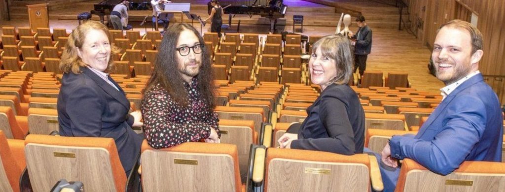 Quels sont le shommages rendus à Yoko Ono à Liverpool