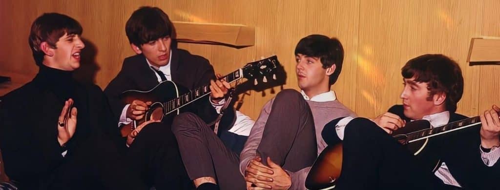 Quel est le sens de la chanson des beatles Can't Buy Me Love