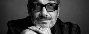 Elvis Costello est-il ami avec Paul McCartney ?
