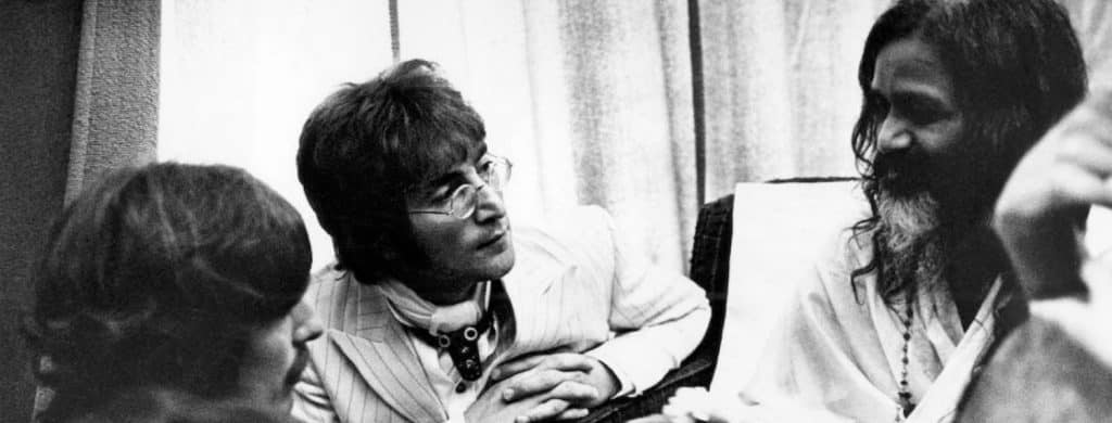 Que pensait John Lennon du Maharishi Mahesh Yogi