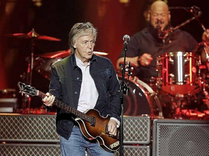Paul McCartney a-t-il enregistré une chanson en duo avec Ringo Starr