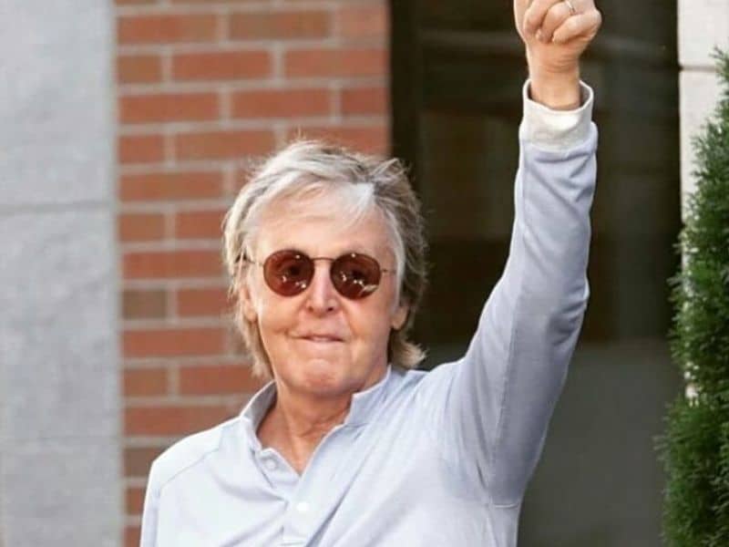 Existe-t-il des compilations des chansons de Paul Mccartney ?