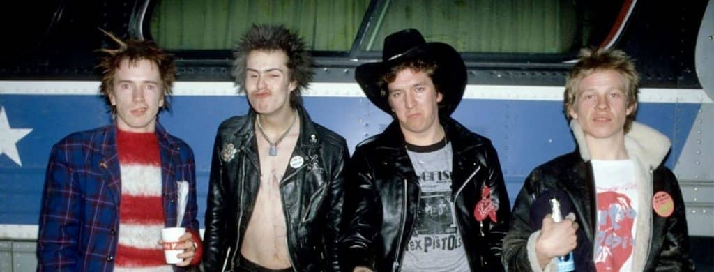 Que pensait George Harrison des Sex Pistols