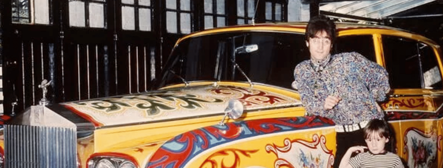 John Lennon : son fils Julian confirme que l'énorme tube des Beatles a été écrit sur lui et que son père a fait des bêtises.
