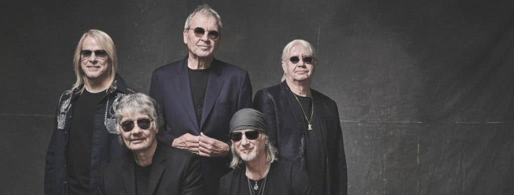 Regardez Deep Purple jouer une reprise solennelle des Beatles lors de leur toute première prestation télévisée.