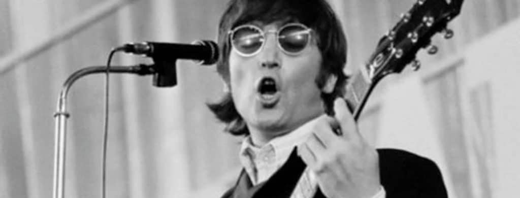 La chanson des Beatles qui a défini le style de jeu de guitare de John Lennon.