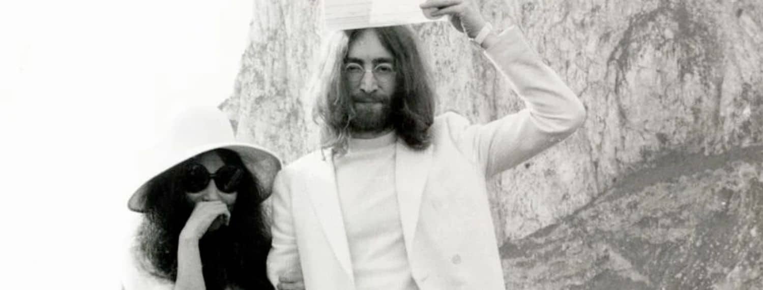 La raison pour laquelle John Lennon et Yoko Ono se sont mariés à Gibraltar