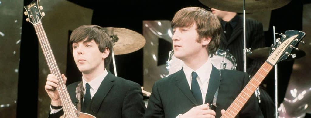 Paul McCartney impressionne la foule de Spokane avec un duo virtuel de John Lennon sur un classique des Beatles