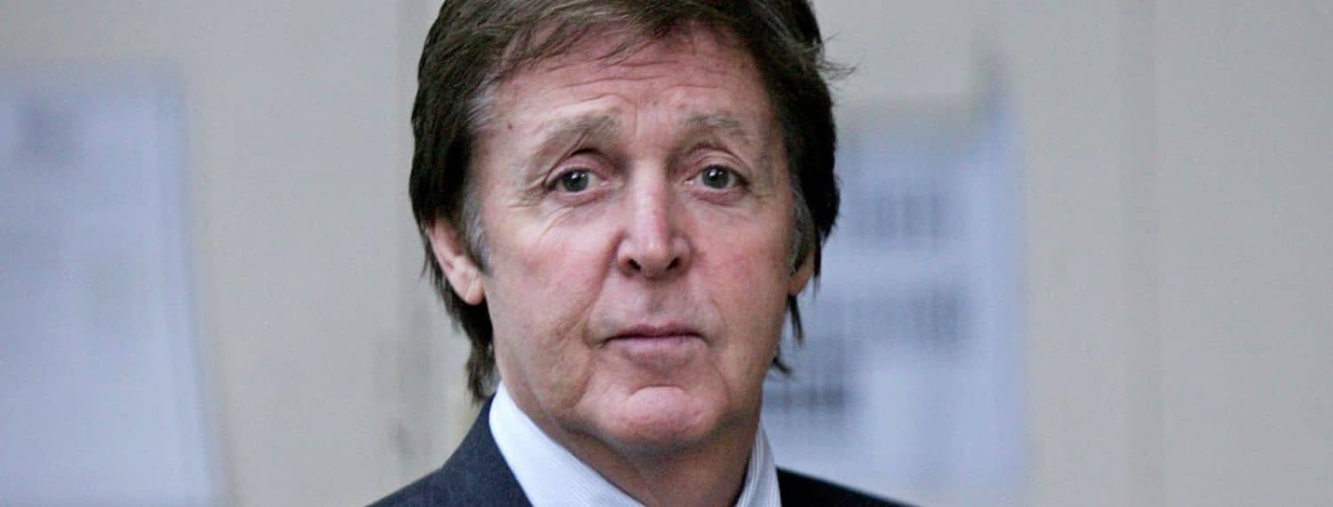 Paul McCartney dit qu'il est trop pragmatique pour croire aux fantômes.