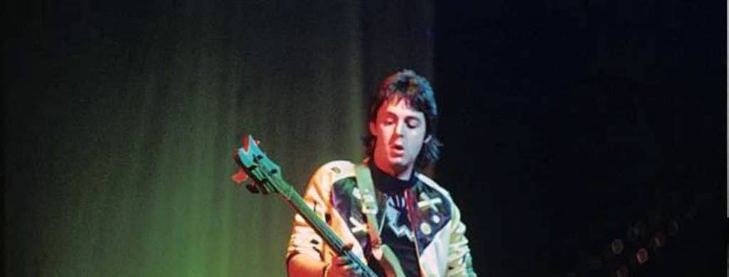 Paul McCartney n'a pas pu croire les modifications apportées sans lui à la chanson "The Long and Winding Road" des Beatles.