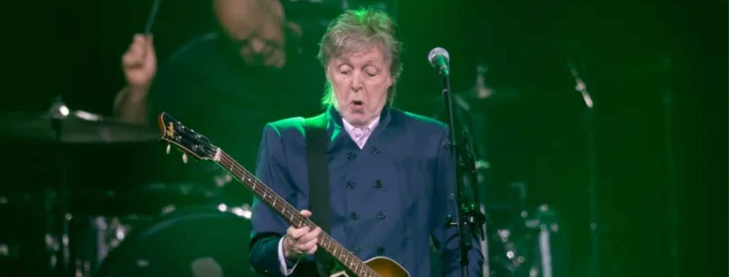 Paul McCartney émerveille lors du premier de ses deux concerts à Oakland.
