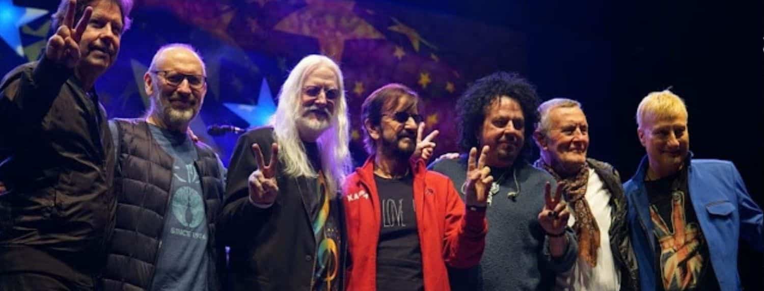 RINGO STARR A TENU UNE CONFÉRENCE DE PRESSE AU CASINO RAMA POUR DONNER LE COUP D'ENVOI DE SA TOURNÉE AVEC SON ALL STARR BAND
