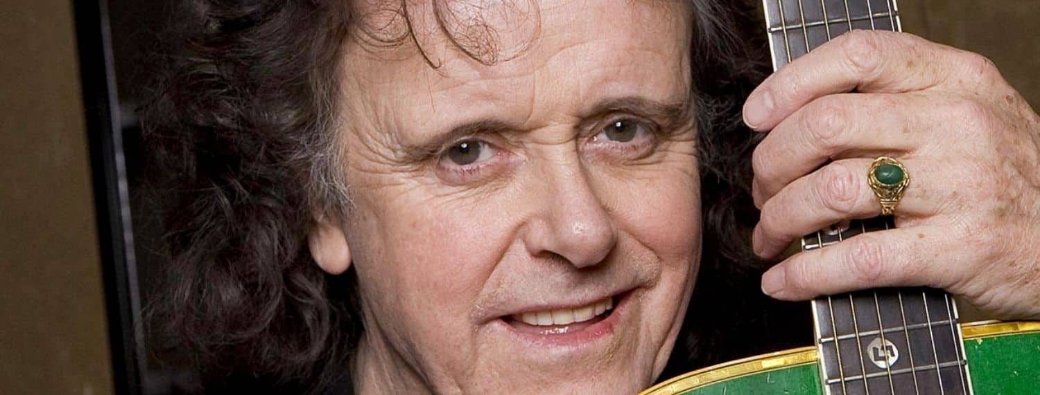Une autre star a aidé John Lennon à écrire "Julia" des Beatles.