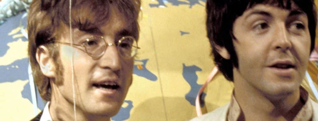 Paul McCartney a déclaré qu'il lui a fallu du "courage" pour montrer à John Lennon une de ses chansons.