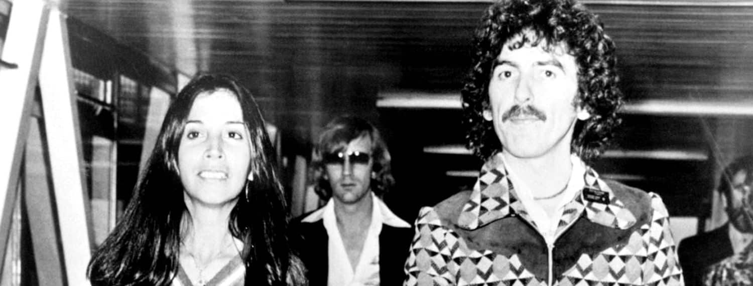 La femme de George Harrison s'est mise à écrire des poèmes pendant qu'elle le pleurait