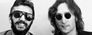 Eric Clapton se souvient avoir vu George Harrison écrire "Here comes the Sun".