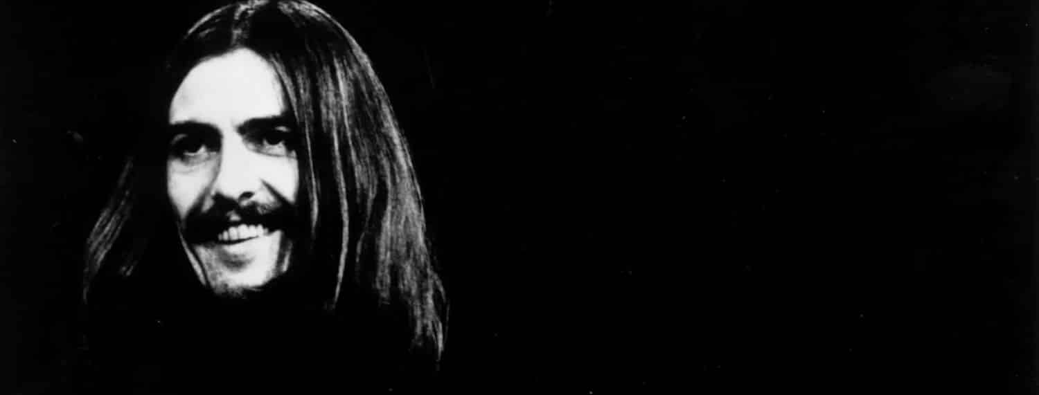 George Harrison voulait qu'une version de "What Is Life" ressemble à une chanson des Beatles.