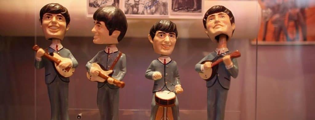 Une grande collection de souvenirs des Beatles exposée au musée de Sioux City