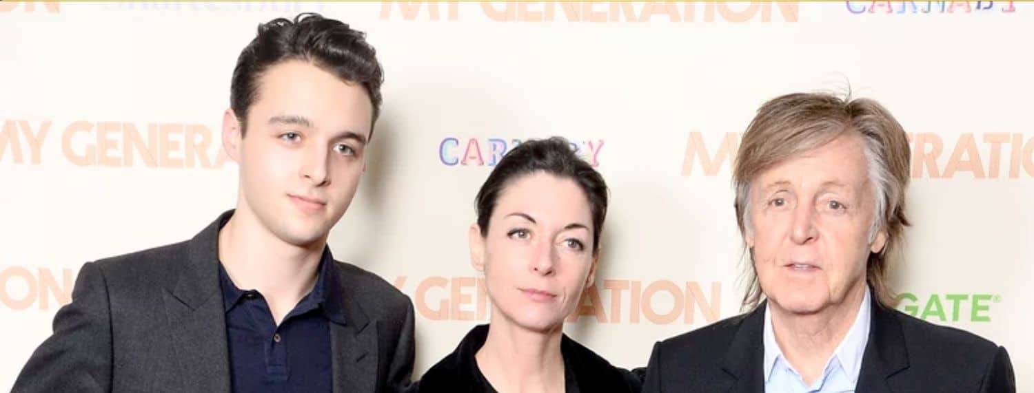 LE PETIT-FILS DE PAUL MCCARTNEY RESSEMBLE AU CÉLÈBRE MUSICIEN