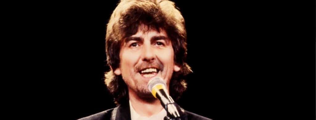 Selon sa femme, George Harrison appelait ses cicatrices "Instant Karma".
