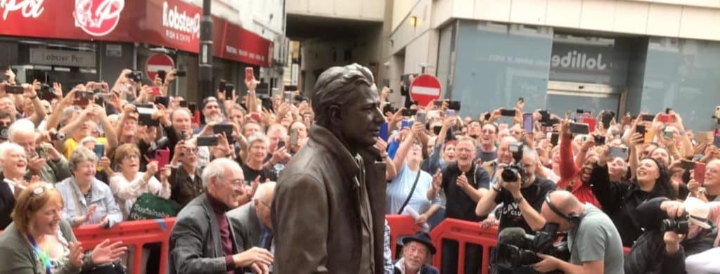 Brian Epstein : une statue hommage